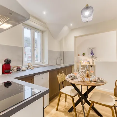 La Indigo 4 Personnes 3 Lits Bureau Fibre Proche Gare De Compiegne Apartment *